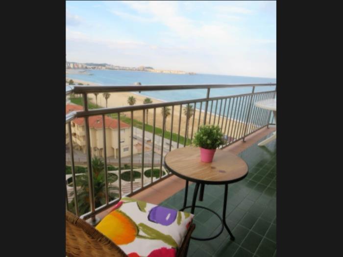 Apartamento Torre Valentina Frente Al Mar Calonge  Dış mekan fotoğraf